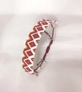 دستبند منجوق